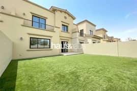 Single Row | Large Garden | Greenbelt Location