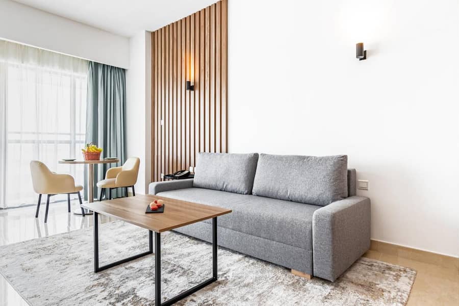 Spacious Furnished One Bedroom Free Bills - Image 17