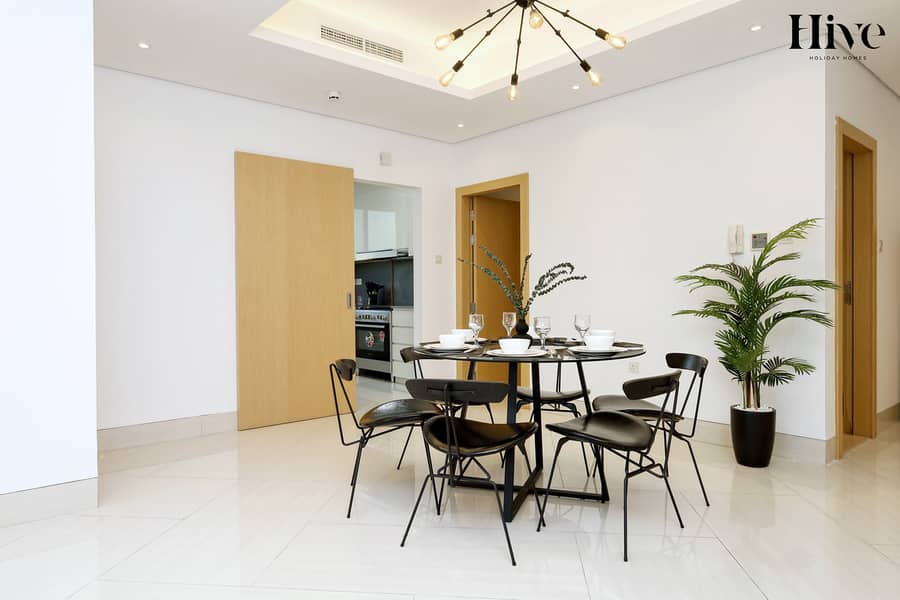 Stunning 2 Bed in Al Warqa - Image 6