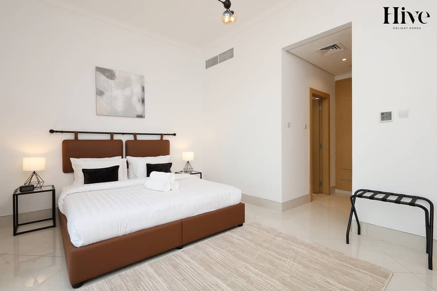 Stunning 2 Bed in Al Warqa - Image 14