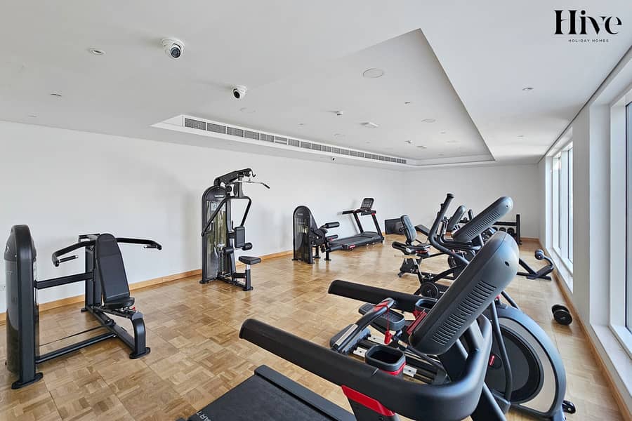 Stunning 2 Bed in Al Warqa - Image 21