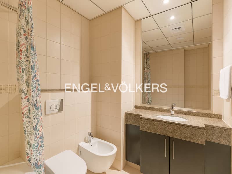 Marina Views | Corner Unit | High Floor - Image 9