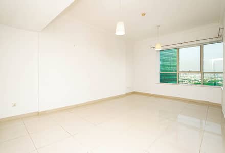 1 Bedroom Flat for Sale in Jumeirah Lake Towers (JLT), Dubai - Higher Floor I Villas View I Spacious Unit
