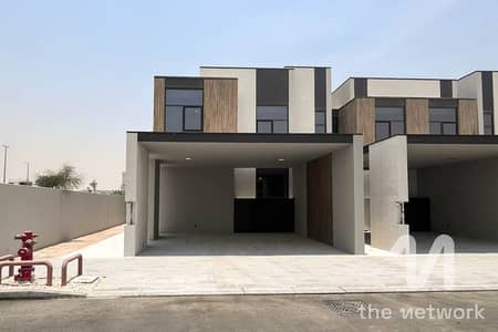 4 Bedroom Townhouse for Rent in Mudon, Dubai - G+1 | On park | Next to entrance