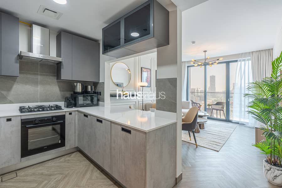 Newly Furnished | Near Circle Mall | Elegant - Image 8