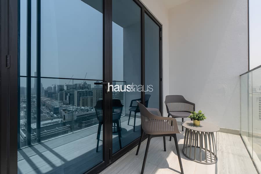 Newly Furnished | Near Circle Mall | Elegant - Image 14