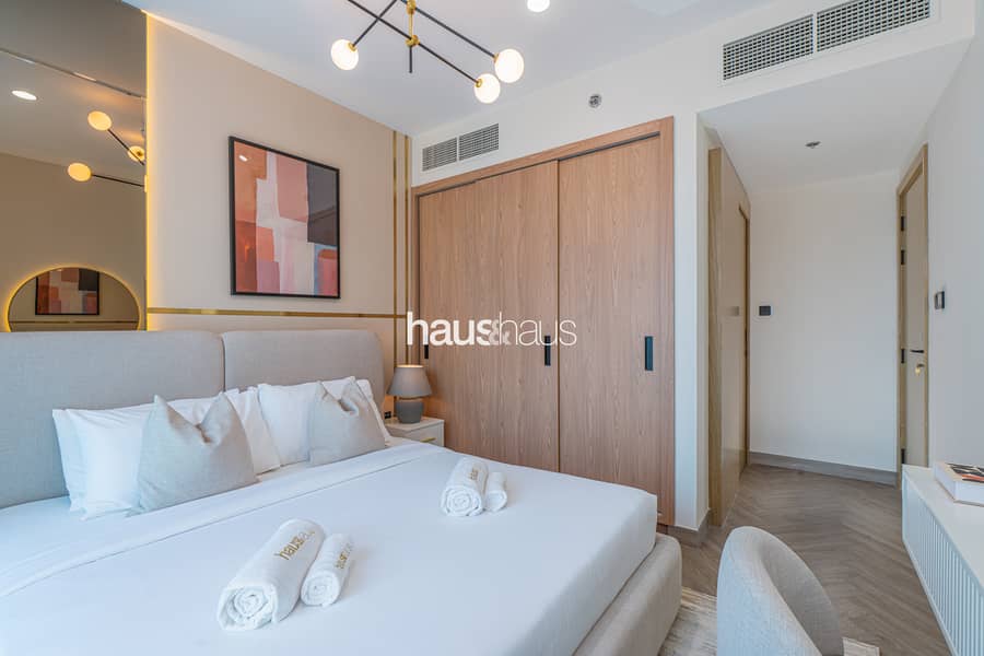 Newly Furnished | Near Circle Mall | Elegant - Image 6