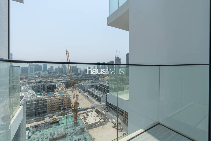 Newly Furnished | Near Circle Mall | Elegant - Image 23