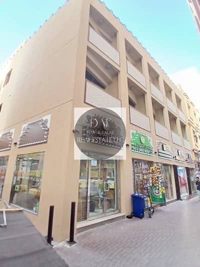 محل تجاري  للايجار في بر دبي، دبي - aaf6a103-97e8-4aee-891b-b8e30f7dc06a. jpeg
