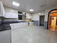 فیلا في مدينة الرياض 6 غرف 165000 درهم - 12687274