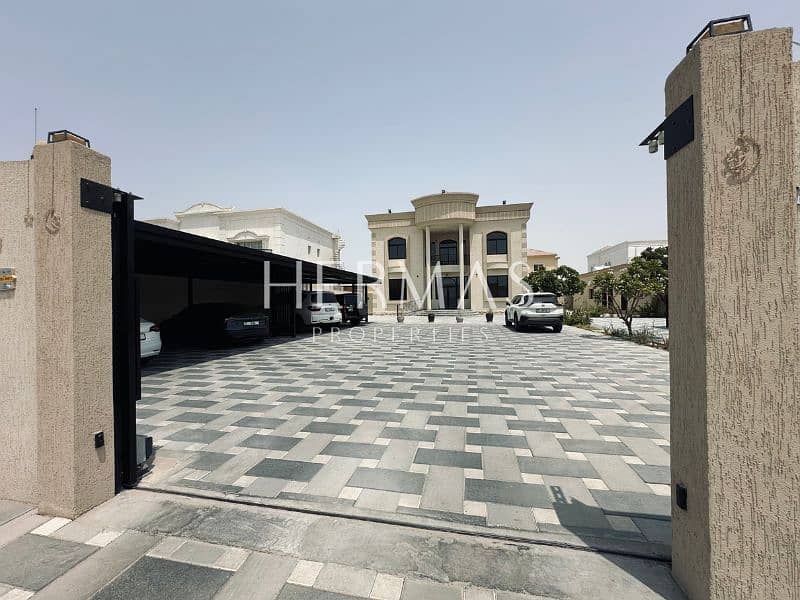 5 BR+Maid l Fully Upgraded Furnished l Huge Independent Villa