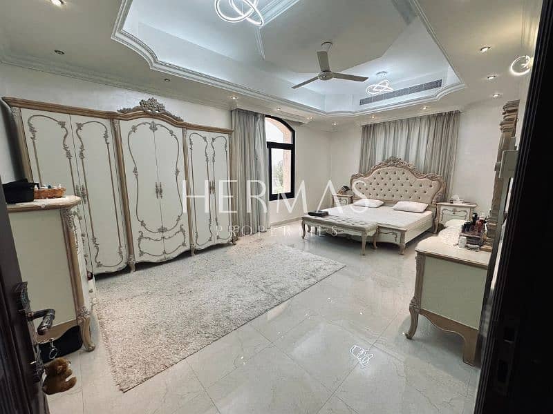 5 BR+Maid l Fully Upgraded Furnished l Huge Independent Villa - Image 12