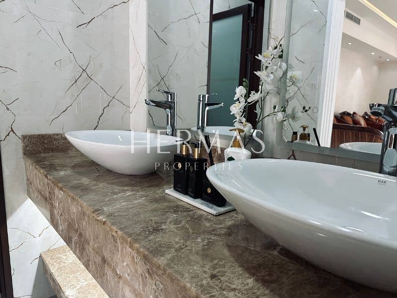 5 BR+Maid l Fully Upgraded Furnished l Huge Independent Villa - Image 25