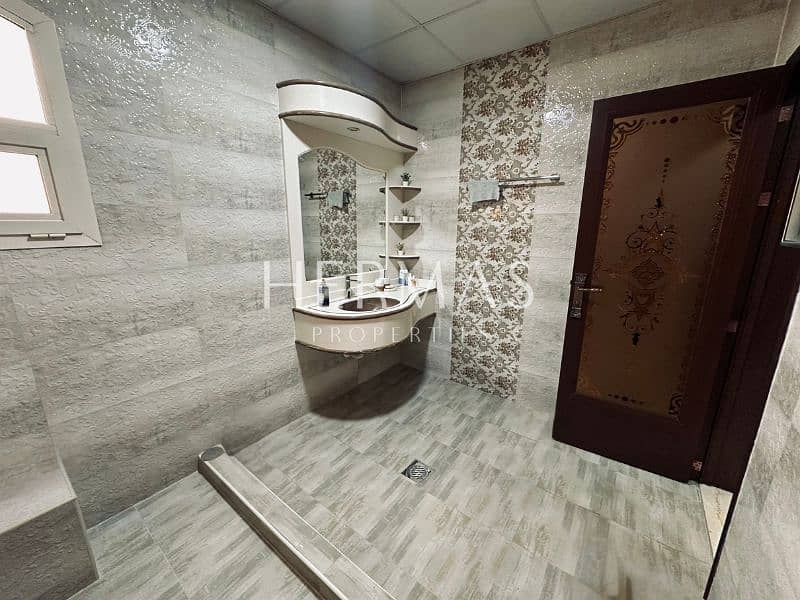 5 BR+Maid l Fully Upgraded Furnished l Huge Independent Villa - Image 30