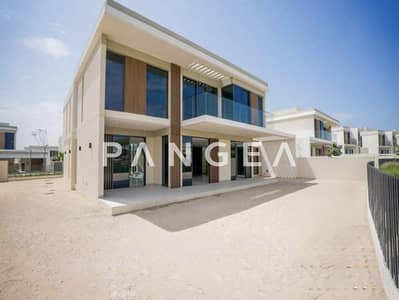 6 Bedroom Villa for Rent in Tilal Al Ghaf, Dubai - Fully Upgraded | On the Park | Rare Unit