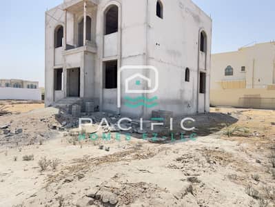4 Bedroom Villa for Sale in Al Refaa, Ras Al Khaimah - G+1 Villa | 15,000 Sq Ft | Al Riffa RAK