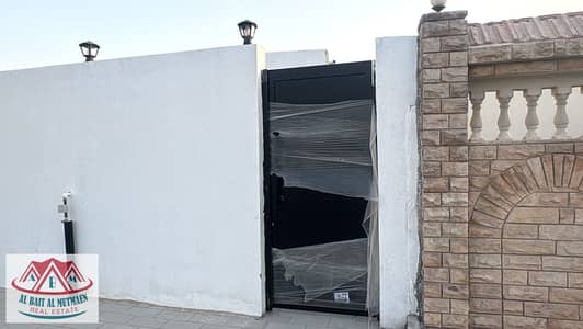 1 Bedroom Villa Compound for Rent in Al Sabkha, Sharjah - DD43581A-D4D3-4159-90B8-617764684B65. JPG