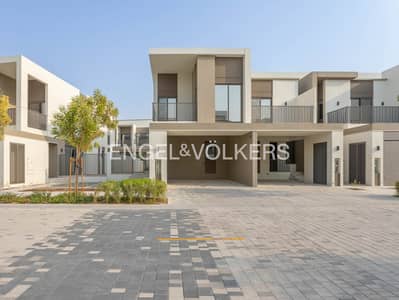 4 Bedroom Townhouse for Rent in Tilal Al Ghaf, Dubai - Internal Location | Near Amenities | Brand New