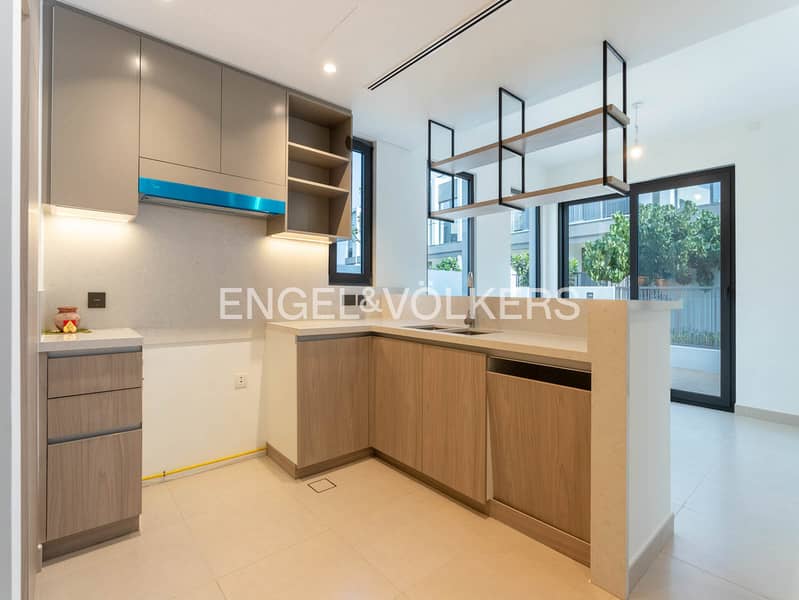 Internal Location | Near Amenities | Brand New - Image 9