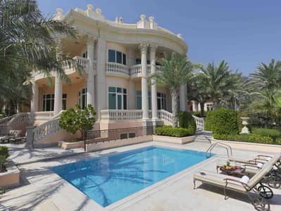 4 Bedroom Villa for Rent in Palm Jumeirah, Dubai - To Let > Beach Front > Palm and Skyline Views