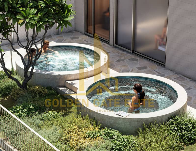 10 Jacuzzi. jpg