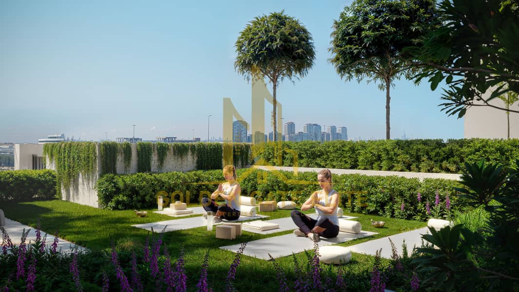 12 Outdoor Yoga. jpg
