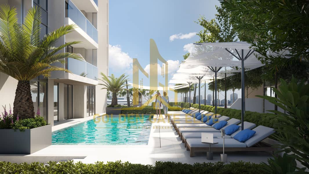 4 Swimming Pool. jpg