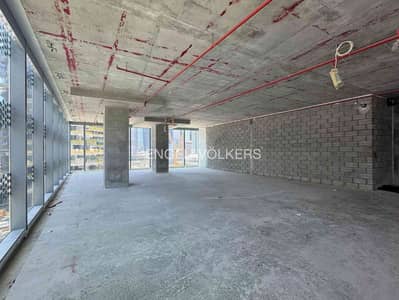 Office for Rent in Business Bay, Dubai - Shell and Core > Office > Spacious > High Floor