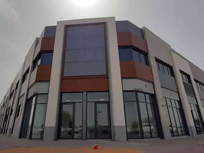 Warehouse for Rent in Al Quoz, Dubai - High Standard > Clean Complex > High Ceiling