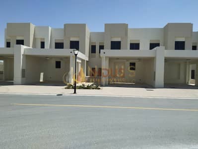 3 Cпальни Таунхаус в аренду в Таун Сквер, Дубай - 202210031664795383418515002_15002. jpeg