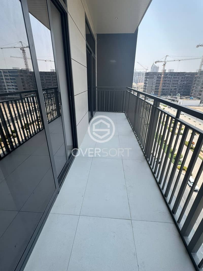 Stylish 1 Bedroom + Study, kitchen suppliers - Image 8