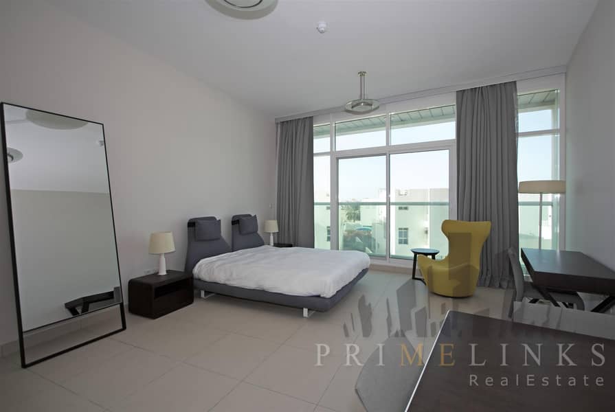 Spacious studio close to Burj Al Arab Furnished