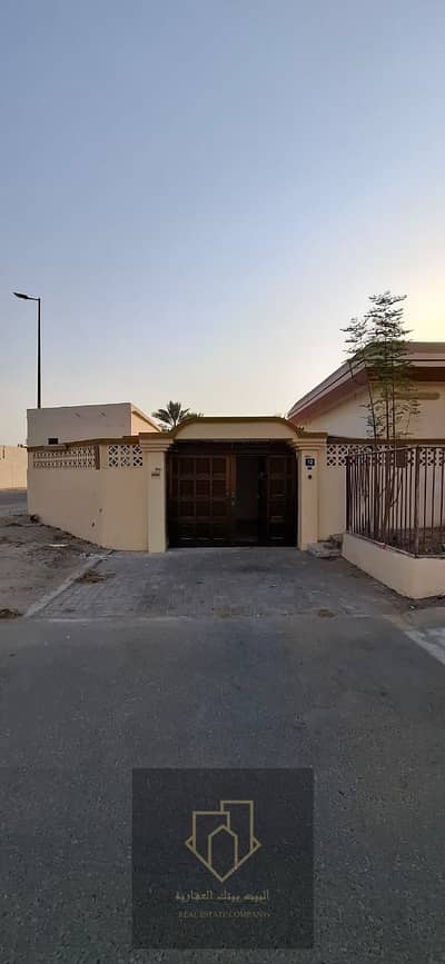 فیلا 4 غرف نوم للايجار في مشيرف، عجمان - IMG-20250903-WA0496. jpg