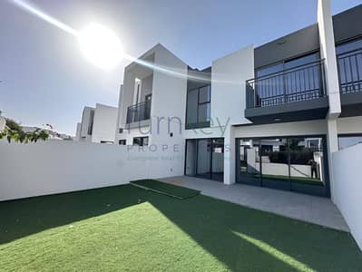 3 Bedroom Townhouse for Sale in Dubailand, Dubai - 768797371-800x600. jpg