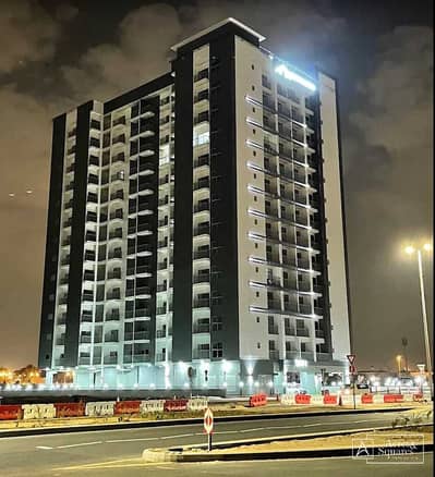 Studio for Rent in Dubai Land Residence Complex, Dubai - Spacious Studio with Balcony, Laundry | Vacant Now