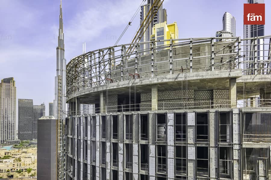 Renovated | Burj Khalifa View | Furnished | Vacant - Image 20