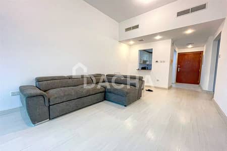 1 Bedroom Apartment for Sale in Dubai Marina, Dubai - FULLY UPGRADED | Vacant | Pool View