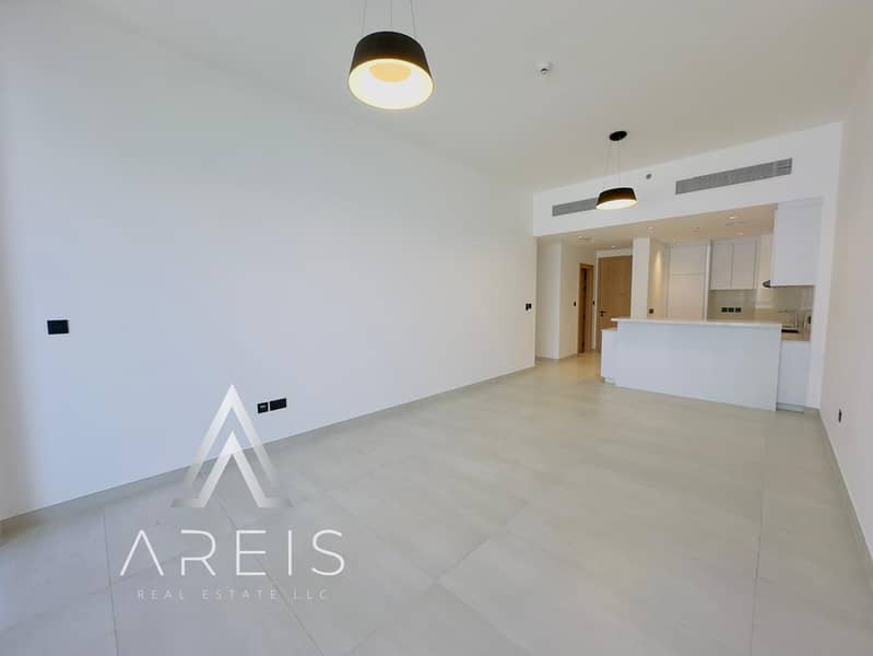 Spacious 2BR Apartment | Chiller Free | Balcony