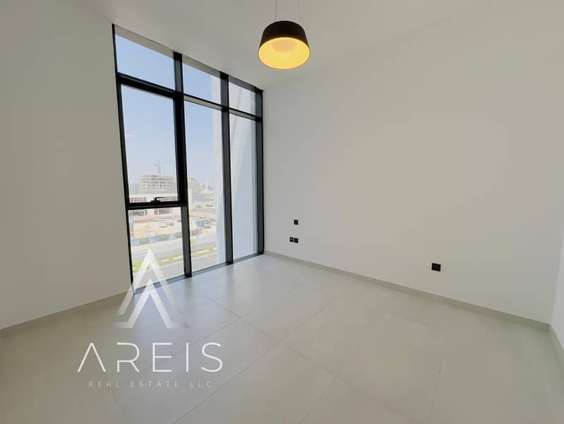 Spacious 2BR Apartment | Chiller Free | Balcony - Image 13