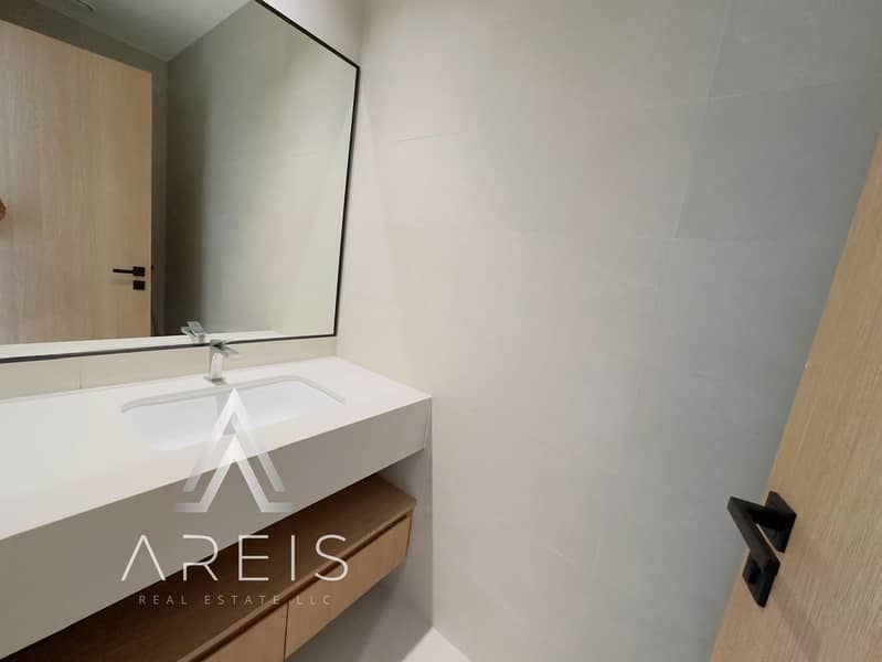 Spacious 2BR Apartment | Chiller Free | Balcony - Image 22