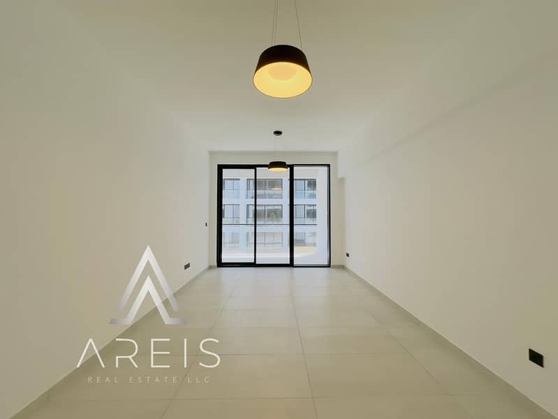 Spacious 2BR Apartment | Chiller Free | Balcony