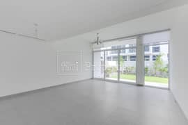 Vacant I Ready To Move In I Close To Amenities