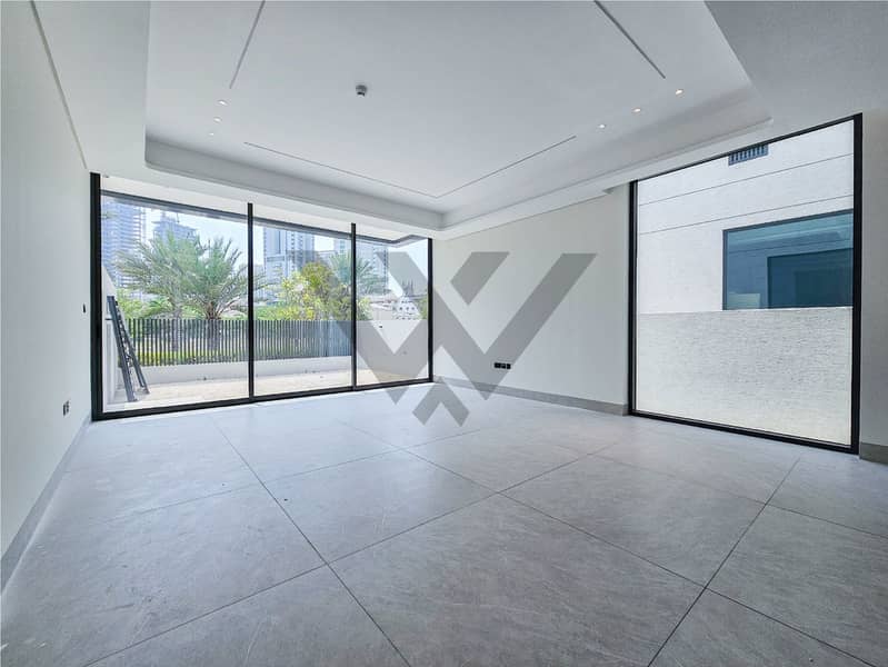 9 JVC 5BR Semi-detached Villa-10. jpg