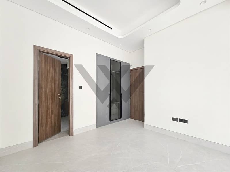 22 JVC 5BR Semi-detached Villa-23. jpg