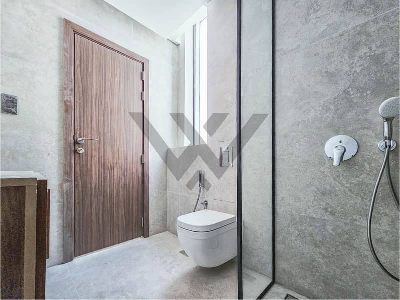 23 JVC 5BR Semi-detached Villa-24. jpg