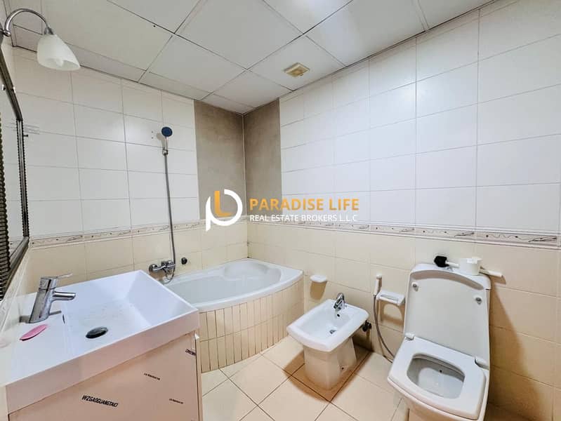 Prime Location 3 Bedroom Maid Room Only for 160,000 AED - Image 16