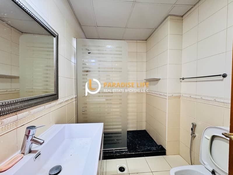 Prime Location 3 Bedroom Maid Room Only for 160,000 AED - Image 21