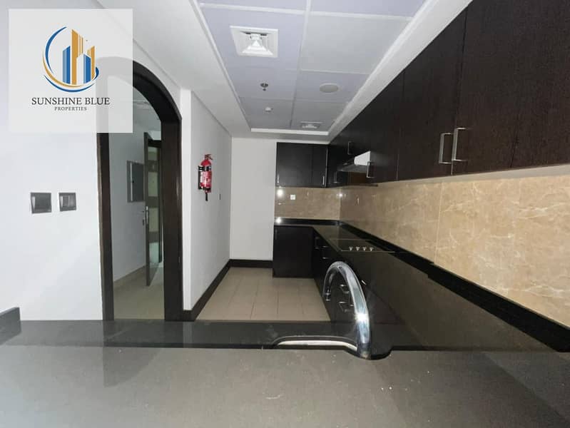 CHILLER FREE,1 BEDROOM WITH TERRACE , READY TO MOVIE