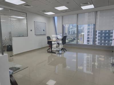 Office for Rent in Jumeirah Lake Towers (JLT), Dubai - Fully Fitted | Close to Metro | Lake Views