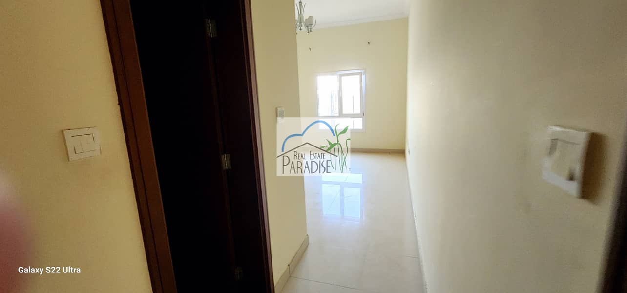 available 6 bedroom 4 master villa/ specious living/dinning area / fitted kitchen store room/laundry room/shared s/pool 3 parking/for rent in mirdif - Image 8